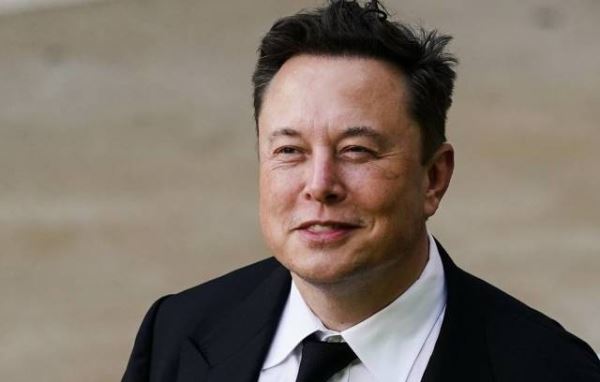 Илон Маск предложил NASA помощь SpaceX в разработке скафандров для высадки на Луну