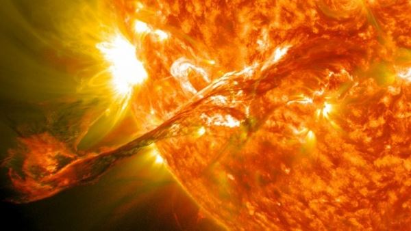 Пятидневная магнитная буря накрыла Землю. У кого могут возникнуть проблемы со здоровьем