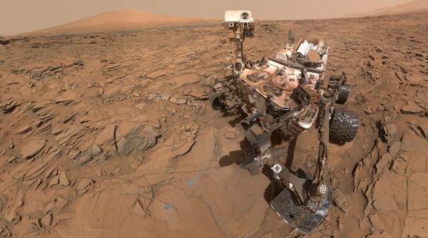 Ученые NASA предположили, что марсианские «черничины» могут содержать воду 