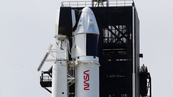 В SpaceX назвали дату старта гражданского Crew Dragon 